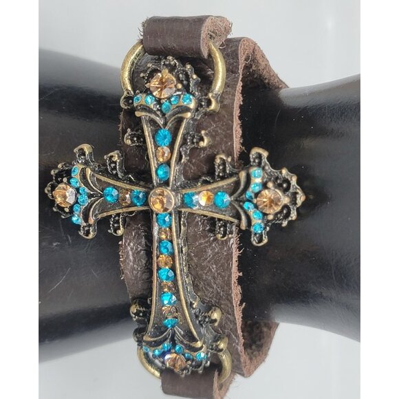 Boho Style Crystal Black Toned Cross Bracelet Brown Leather Worn Look Sz 6 - Picture 1 of 10